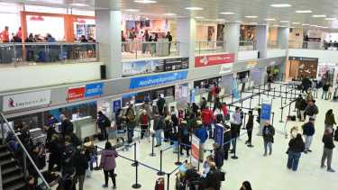 Ya van cuatro muertes de pasajeros de avión, con la de Neuquén, en menos de un mes