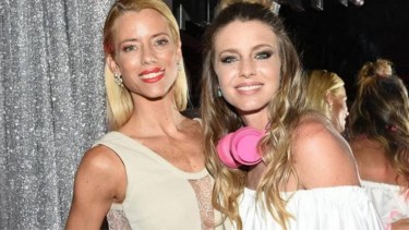 Nicole Neumann y Geraldine Neumann atraviesan por un buen momento en su relación de hermanas.-