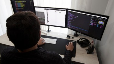 Los profesionales locales trabajan de manera remota para empresas del exterior. (Foto: archivo Juan Thomes)