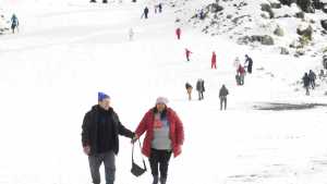 Primeros Pinos: el misterioso neuquino que quiere la concesión llega al país y hay más interesados