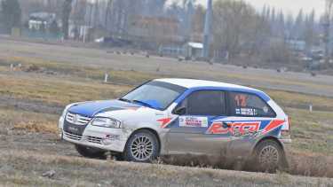 Mauro Rocca se quedó con la Vuelta de la Manzana por el Rally Regional