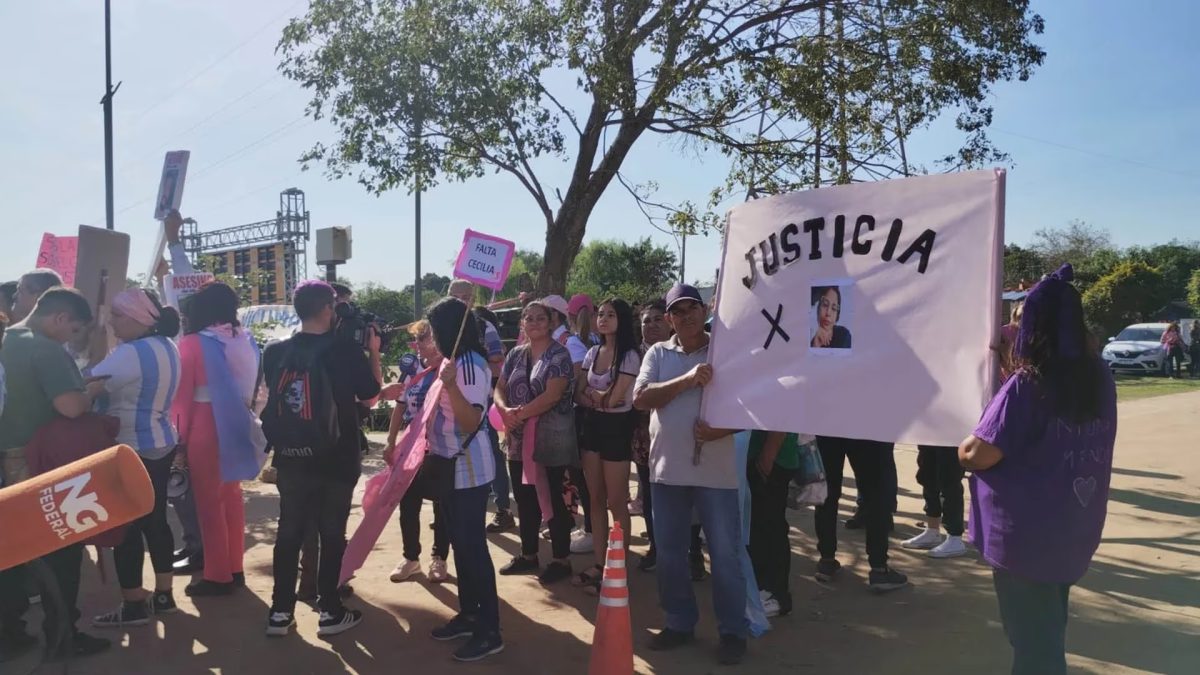 A un mes del femicidio de Cecilia, se organizó una nueva marcha por justicia.