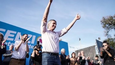 Máximo Kirchner vaijaa a Tucumán para estar presente en un acto de Sergio Massa. 