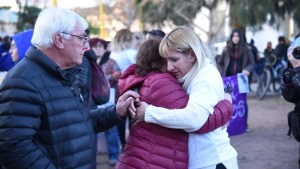 Femicidio de Agustina Fernández: la familia de Facundo Castillo estuvo presente en la marcha