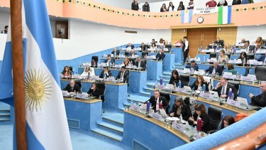 La Legislatura de Río Negro aprobó financiar parte de los planes federales de viviendas. Foto: Marcelo Ochoa.
