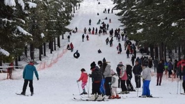Sobre esquís y trineos, el norte de Neuquén también se muestra como un destino de nieve