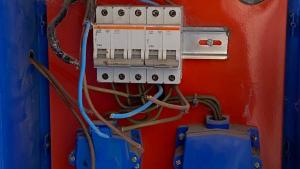 Robaron y destrozaron el Moto Club de Regina: «Es indignante», expresó el dirigente