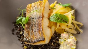 La mejor receta para hacer merluza negra a la plancha, el plato del día en MasterChef Argentina