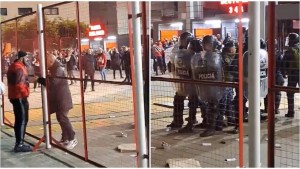 Video: incidentes y balas de goma en Avellaneda tras la derrota de Independiente ante Boca