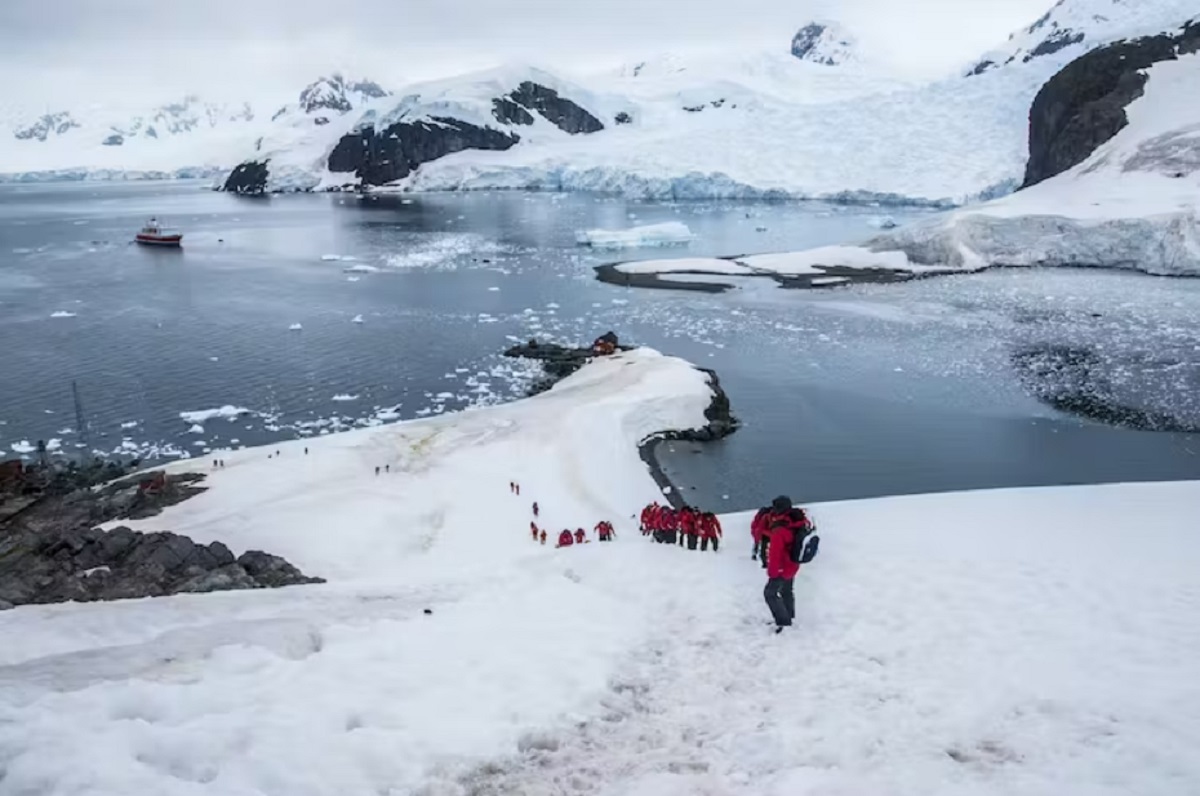 Una parte importante de la contaminación antrópica en la Antártida está ligada a las aguas residuales.
