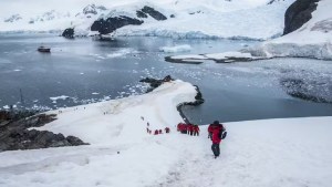 La huella química de los humanos en la Antártida