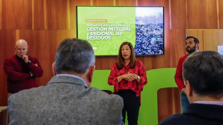 El encuentro estuvo encabezado por la gobernadora Arabela Carreras. Foto: gentileza