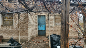 Desamparado: el hombre de 79 años desalojado en Valle Azul sigue sin casa y se niega a un asilo