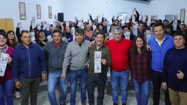 El ministro de Turismo Sandro Badilla estuvo recorriendo localidades del interior de Neuquén. Foto: gentileza.