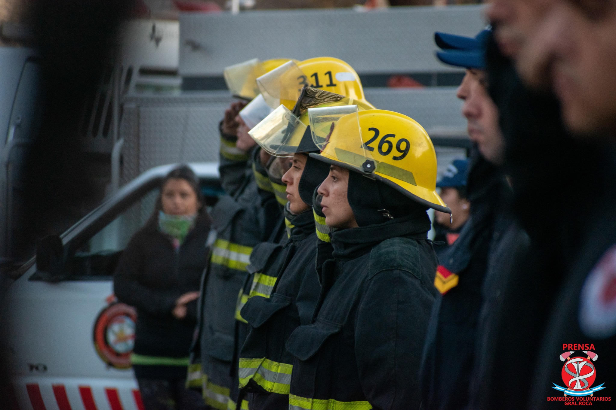 Difícil momento para una joven bombera de Roca quien sufrió un incendio este domingo. Foto: gentileza (ilustrativa)