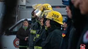 Una bombera de Roca perdió todo por un incendio: piden ayuda para rearmar su casa