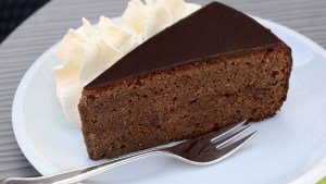 Torta sacher, una dósis de chocolate altamente recomendable contra el frío