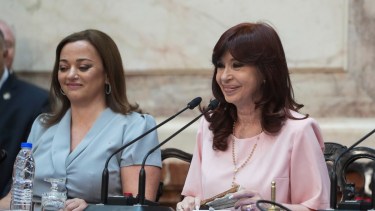 La vicepresidenta Cristina Kirchner y la titular de diputados Cecilia Moreau. 