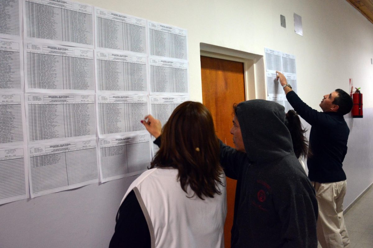 En septiembre votarán Bariloche, Huergo, Río Colorado, Maquinchao y Ñorquinco. Foto Marcelo Ochoa.