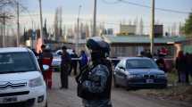 Imagen de Doble crimen en Roca: el fugitivo, la granada y el velorio mantienen en vilo a la policía de Roca