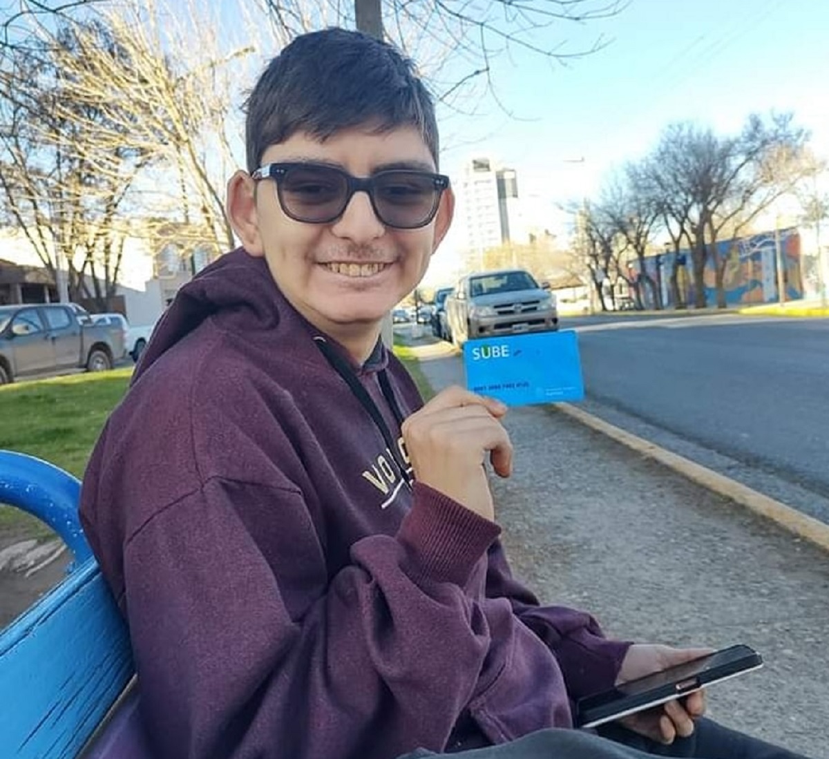 Le robaron el celular a un joven con autismo en un colectivo de Neuquén: "Lo necesita, está muy afectado"