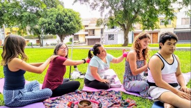 Yoga accesible e inclusivo para visibilizar a las personas con discapacidad