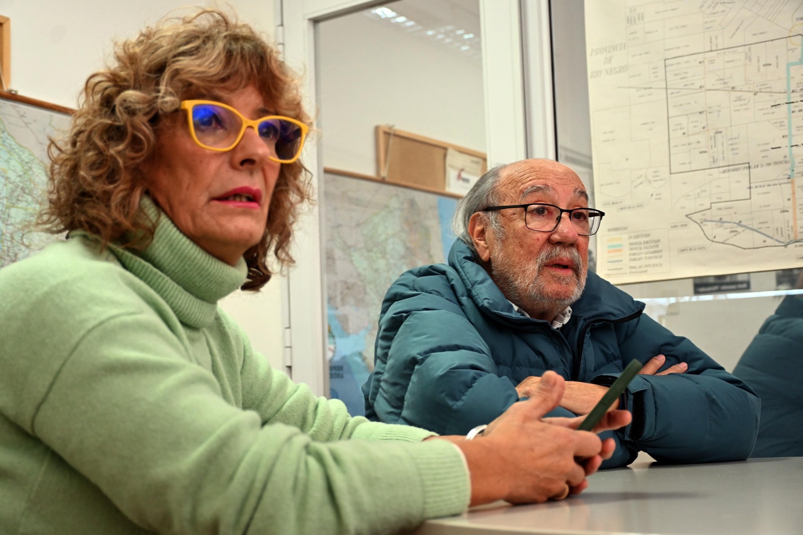 Mónica Amado y Alcides Pinazo de la Asociación de Jubilados de Río Negro. Foto: Marcelo Ochoa.