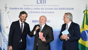 Otra cumbre del Mercosur con tensiones: Fernández y Lacalle Pou volvieron a cruzarse por Venezuela
