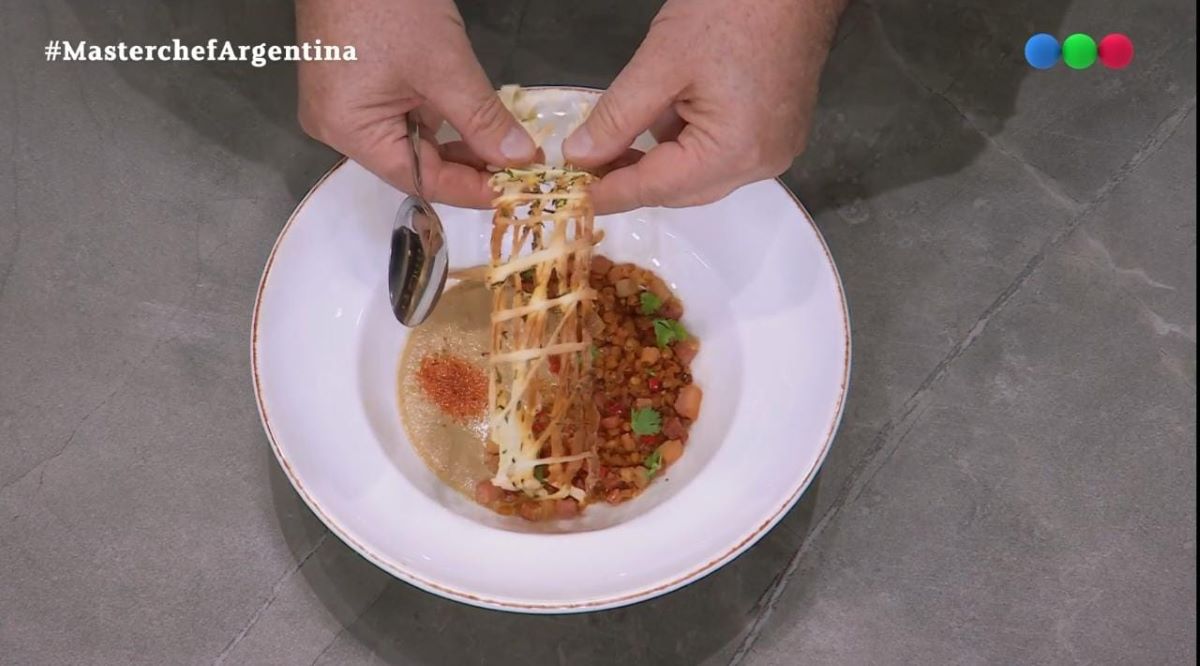 Lentejas salteadas, la receta protagonista en la noche de MasterChef Argentina. Foto: Captura Telefé