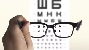 Vivimos una pandemia galopante de miopía: ¿qué consecuencias puede tener?