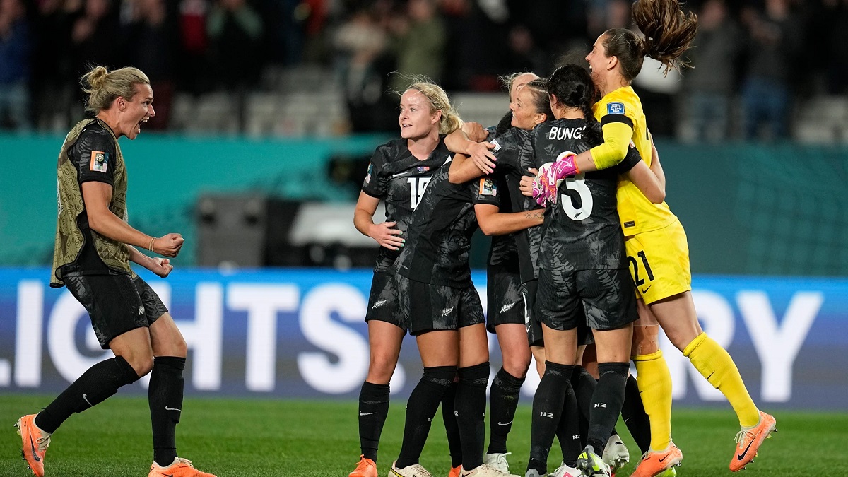 Nueva Zelanda venció a Noruega 1-0 y festejó una gran victoria.