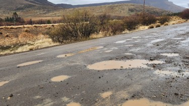Abandono en la ruta 23 de Neuquén: de paisaje hermoso a camino del terror 