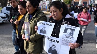 Marcha en Viedma por el asesinato de Jonathan Caracciolo. Foto Marcelo Ochoa