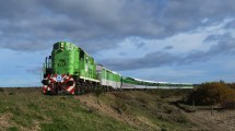 Imagen de Inseguridad y deudas, obligan a parar el Tren Patagónico