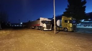 Abren Pino Hachado y podrán pasar los más de 100 camiones varados tras el alerta por nieve