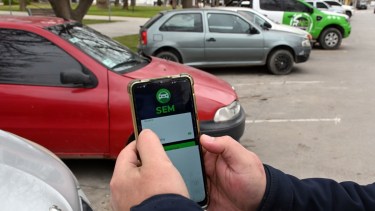 Está en marcha el estacionamiento medido en Viedma: así es el nuevo sistema