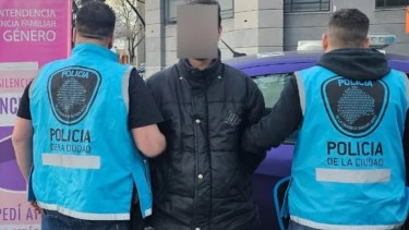 La imagen que difundió la policía de la detención en Villa Devoto. 
