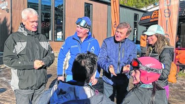 Brusa se presenta como “emprendedor” ligado a la construcción. El fin de semana recorrió Bariloche con el diputado Tortoriello. 