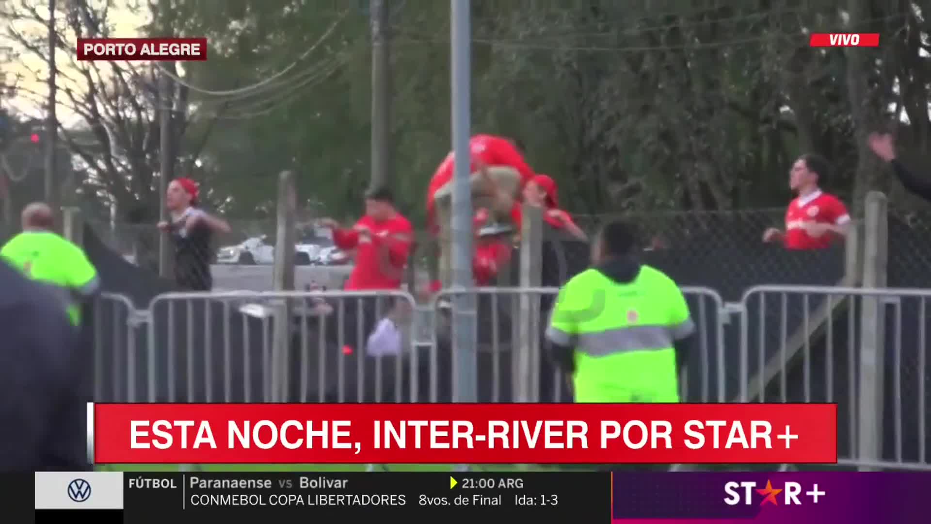 Hinchas del Inter intentaron agredir a fanáticos de River.
