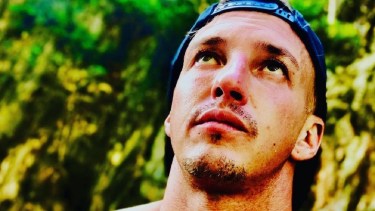 Investigan los escalofriantes detalles del crimen de Pérez Algaba, mientras la comunidad se estremece ante los horrores revelados por la autopsia. Foto Archivo.