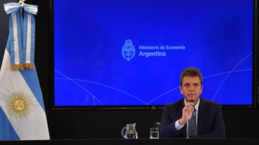 El Gobierno modificó el presupuesto 2023 para aumentar el gasto, generando debates sobre las prioridades financieras de Sergio Massa. Foto Archivo.