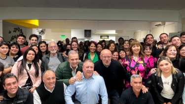 Di Giacomo, Pesatti, López, Castro, Szczygol... todos para la foto. Todos, menos la gobernadora...