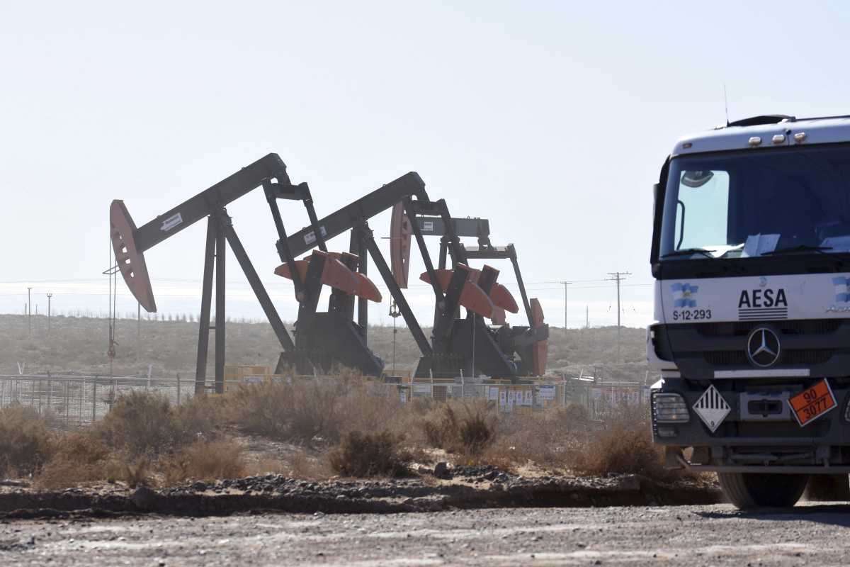 La producción de petróleo de Vaca Muerta cayó por primera vez en dos años y medio. Foto: Matías Subat. 