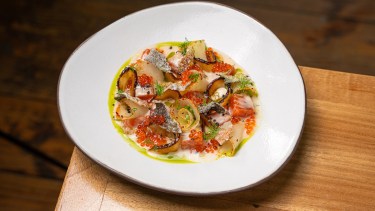 Los rionegrinos presentaron trucha curada, velouté de trucha ahumada, huevas, pera y lo maridaron con Baron B Brut Rosé.