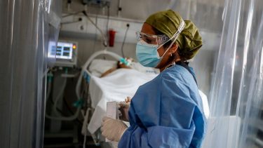 Las prepagas aumentarán igual, pese al congelamiento impuesto por el Gobierno. 