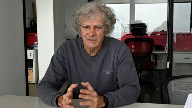 Armando Aligia es el candidato a intendente del Frente de Izquierda y Unidad para gobernar Bariloche. Foto: Chino Leiva