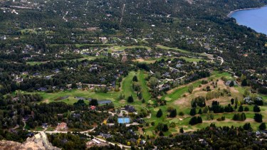 Las nuevas conexiones de gas asociadas a un funcionario nacional están en el interior del country Arelauquen de Bariloche. Archivo