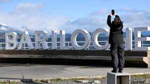 Balotaje 2023: los turistas que están en Bariloche deben justificar su inasistencia a votar