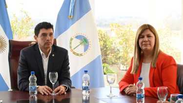 El vicegobernador saliente y la electa se reunieron en el contexto de la transición. Foto Florencia Salto.