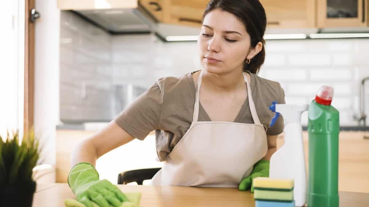 Las empleadas domésticas percibirán un bono durante septiembre 2023, además del incremento salarial.-